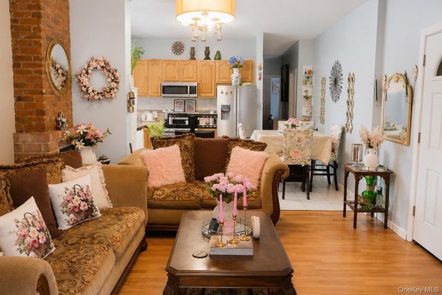 289 New Jersey Avenue, Brooklyn, NY 11207