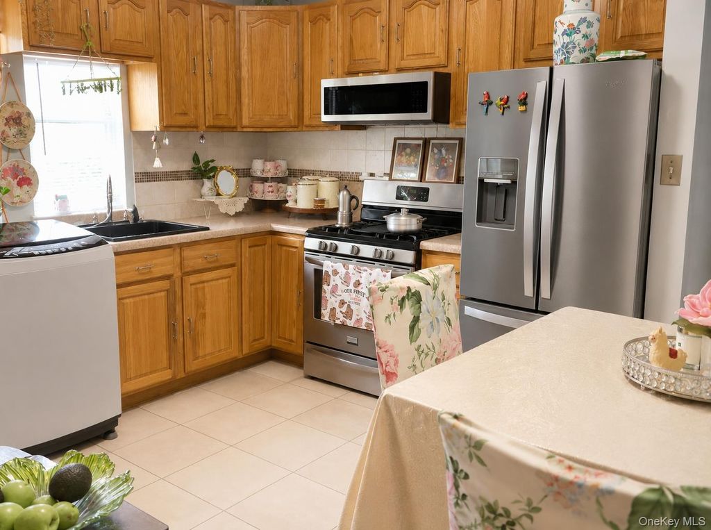 289 New Jersey Avenue, Brooklyn, NY 11207 — photo 4
