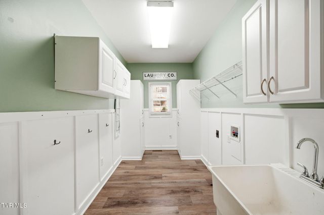 203 Glen Oaks Drive, Johnson City, TN 37615