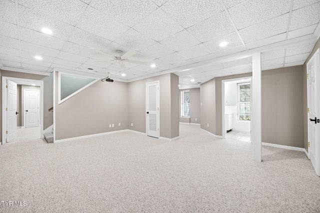 203 Glen Oaks Drive, Johnson City, TN 37615