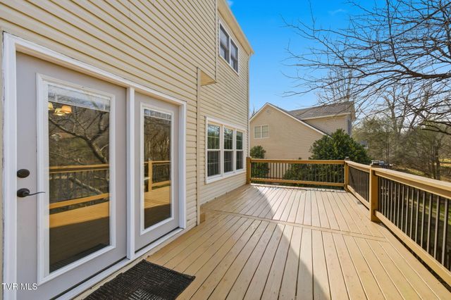 203 Glen Oaks Drive, Johnson City, TN 37615