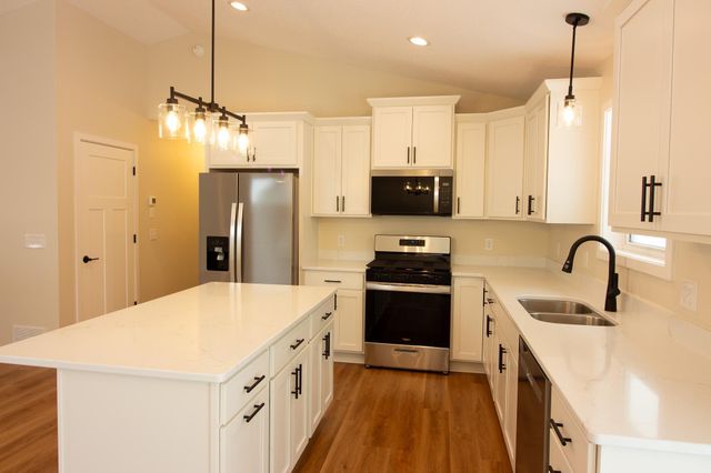 1105 2nd Street SE, Faribault, MN 55021