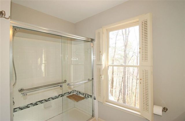 128 River Ridge Lane, Roswell, GA 30075