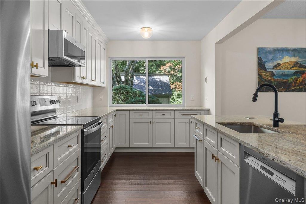 156 Heritage Hills A, Somers, NY 10589 — photo 3