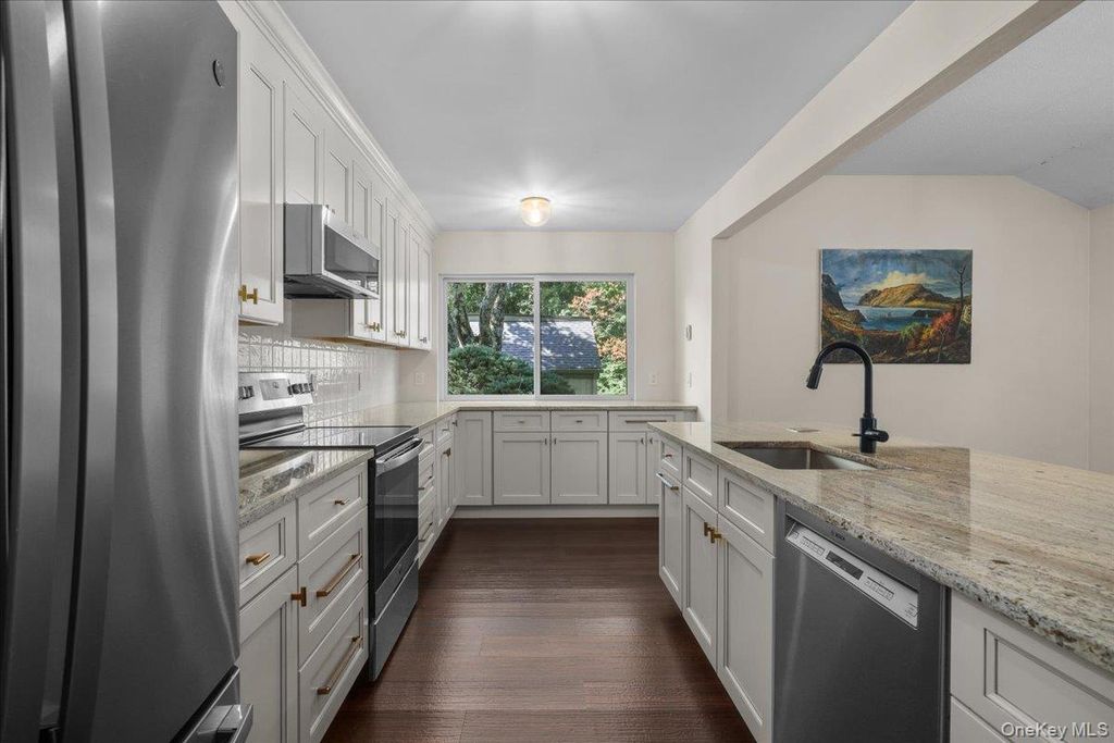 156 Heritage Hills A, Somers, NY 10589 — photo 4