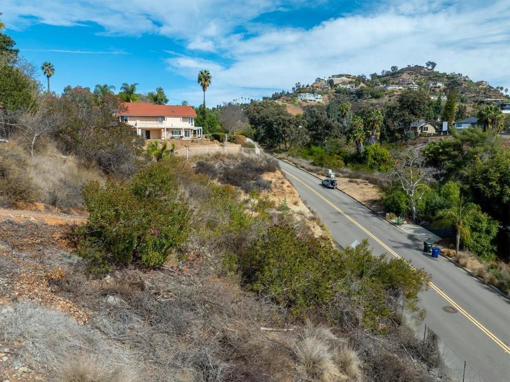Image 11 of property listing at 0 Grandview, La Mesa, CA 91941