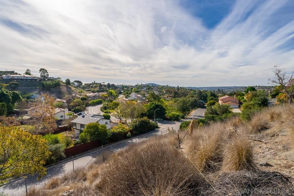 Image 9 of property listing at 0 Grandview, La Mesa, CA 91941