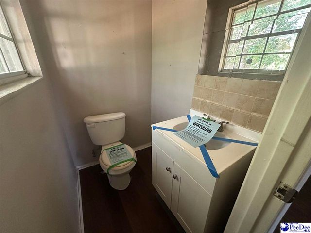 1915 Converse Dr, Florence, SC 29501