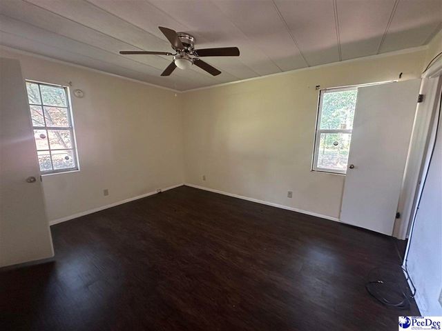 1915 Converse Dr, Florence, SC 29501