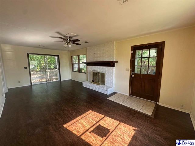 1915 Converse Dr, Florence, SC 29501