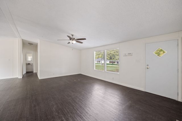 9330 Lynda Lane, Hawk Cove, TX 75474