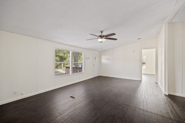 9330 Lynda Lane, Hawk Cove, TX 75474