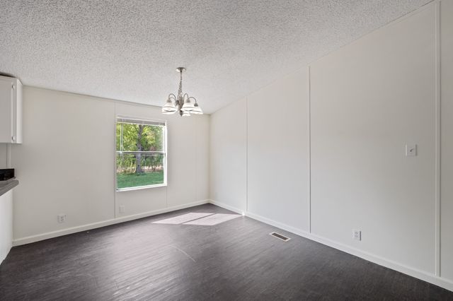 9330 Lynda Lane, Hawk Cove, TX 75474