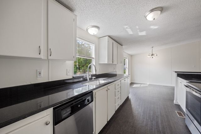 9330 Lynda Lane, Hawk Cove, TX 75474