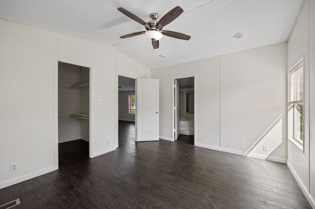 9330 Lynda Lane, Hawk Cove, TX 75474