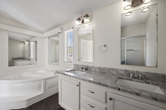 9330 Lynda Lane, Hawk Cove, TX 75474