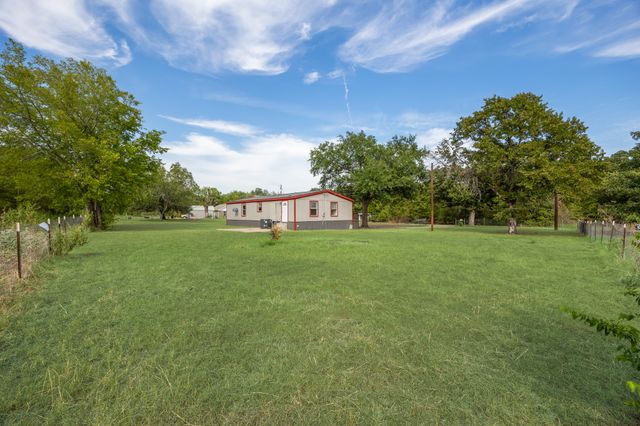 9330 Lynda Lane, Hawk Cove, TX 75474