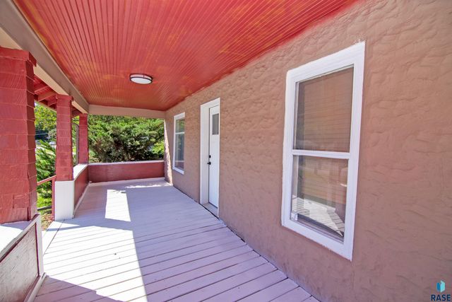 1915 N Wayland Ave Ave Avenue, Sioux Falls, SD 57103