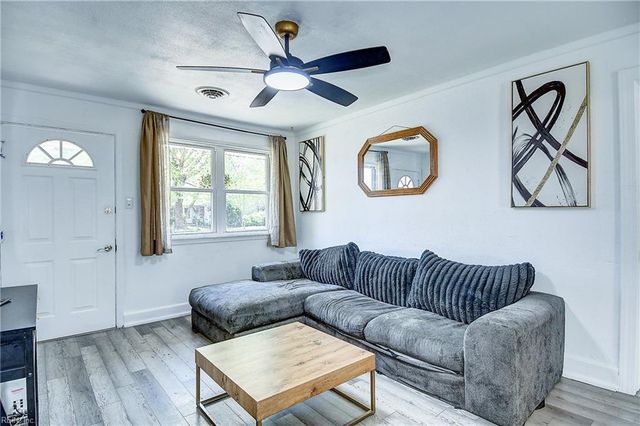 418 Gloucester AVE, Portsmouth, VA 23702