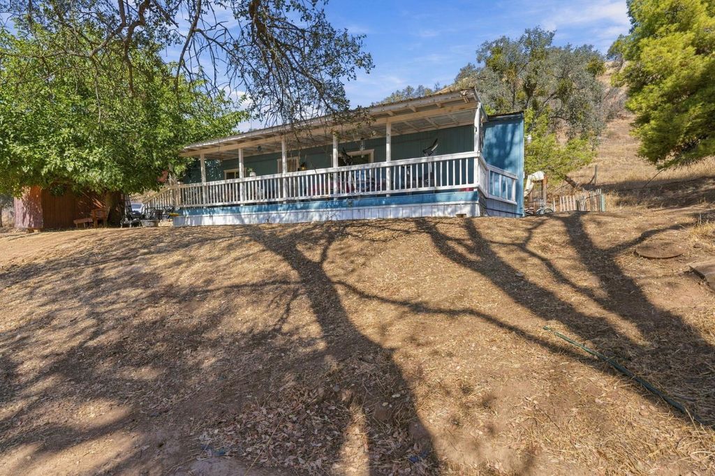 Image 1 of property listing at 38152 Ruth Hill Road, Yokuts Valley, CA 93675