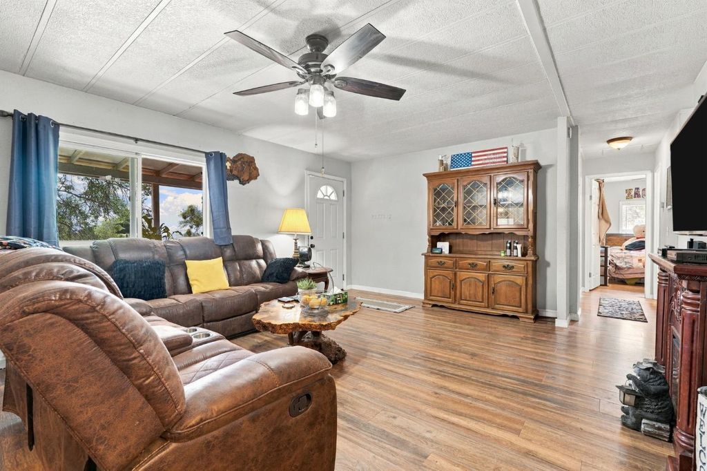 Image 22 of property listing at 38152 Ruth Hill Road, Yokuts Valley, CA 93675