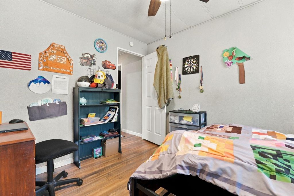 Image 35 of property listing at 38152 Ruth Hill Road, Yokuts Valley, CA 93675