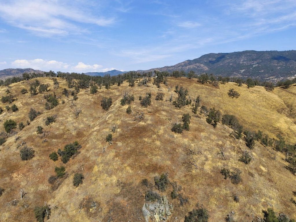 Image 51 of property listing at 38152 Ruth Hill Road, Yokuts Valley, CA 93675