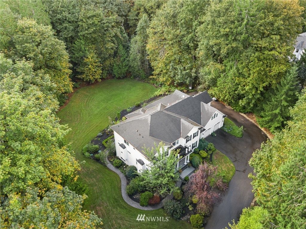 Image 1 of property listing at 16903 246th Avenue NE, Woodinville, WA 98077