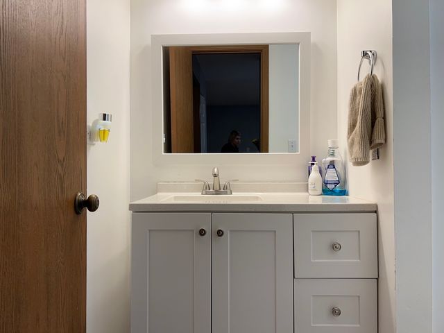 746 Prescott Drive 205, Roselle, IL 60172