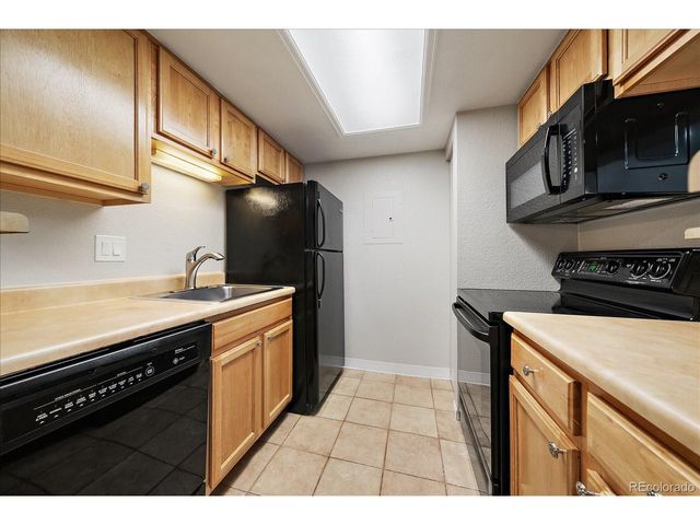 10293 E Peakview Ave F202, Englewood, CO 80111