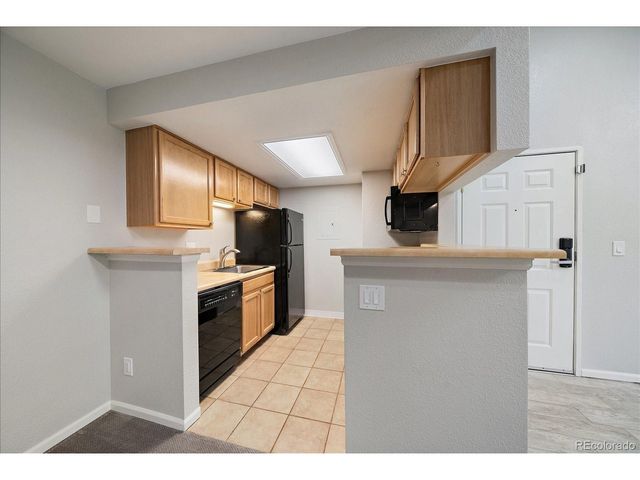 10293 E Peakview Ave F202, Englewood, CO 80111