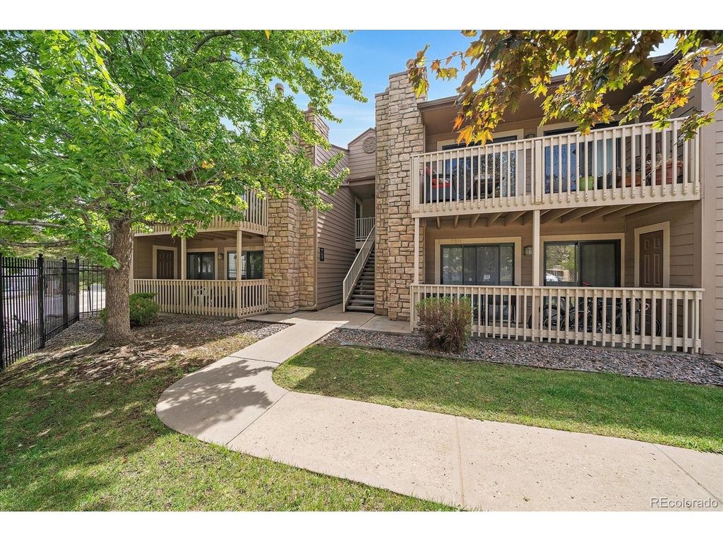 10293 E Peakview Ave F202, Englewood, CO 80111