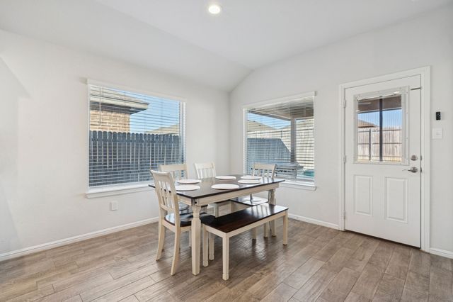 421 Houndstooth Drive, Fort Worth, TX 76131