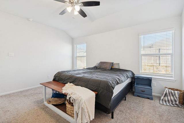 421 Houndstooth Drive, Fort Worth, TX 76131