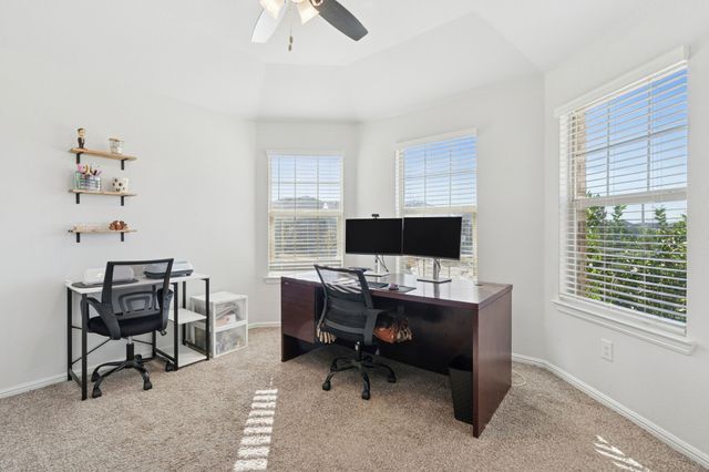 421 Houndstooth Drive, Fort Worth, TX 76131