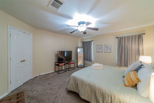 421 Oxford Street, Burleson, TX 76028