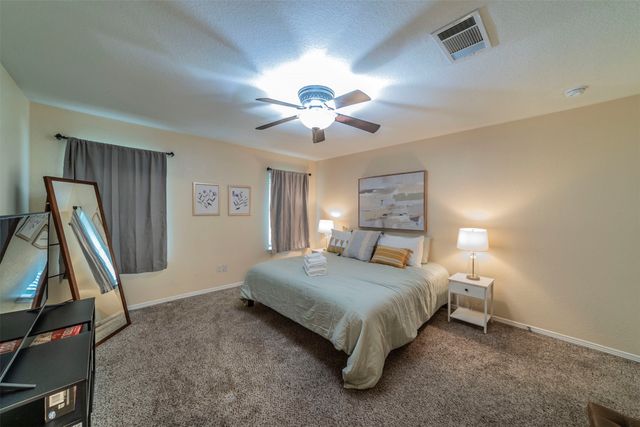 421 Oxford Street, Burleson, TX 76028