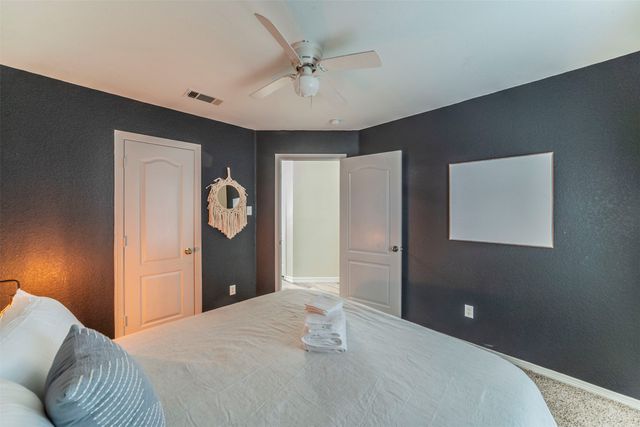 421 Oxford Street, Burleson, TX 76028
