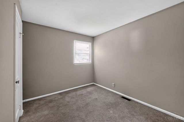 1910 Ashbrook Drive, Cincinnati, OH 45238