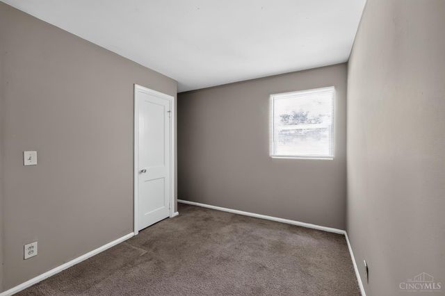 1910 Ashbrook Drive, Cincinnati, OH 45238