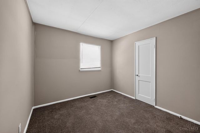 1910 Ashbrook Drive, Cincinnati, OH 45238