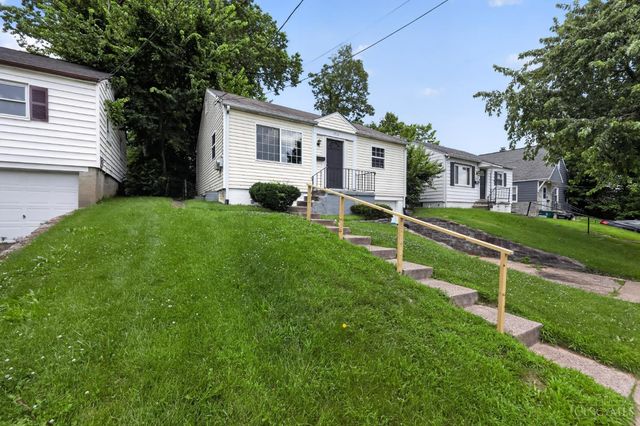 1910 Ashbrook Drive, Cincinnati, OH 45238