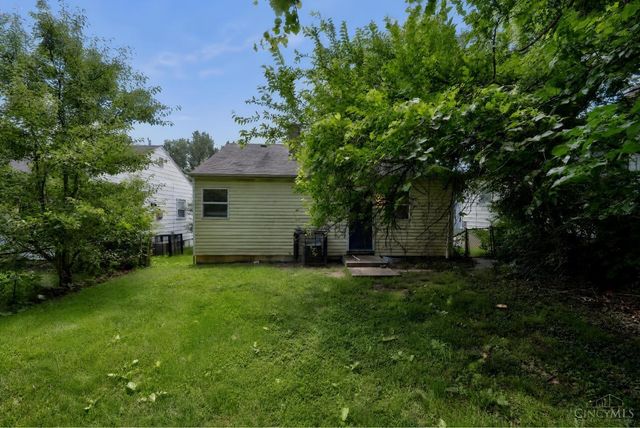 1910 Ashbrook Drive, Cincinnati, OH 45238