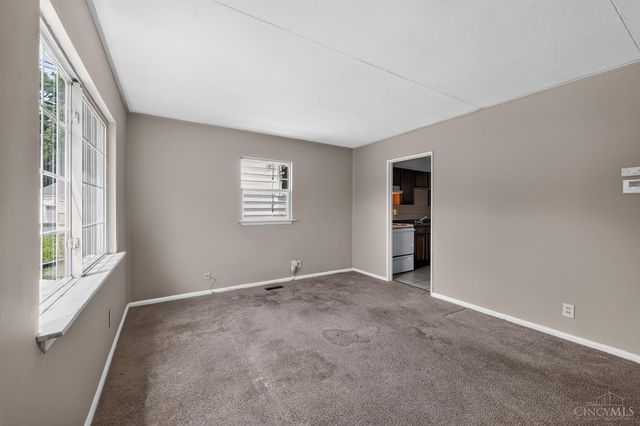 1910 Ashbrook Drive, Cincinnati, OH 45238