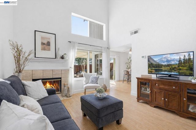 2013 Galloway Cmn, Livermore, CA 94551