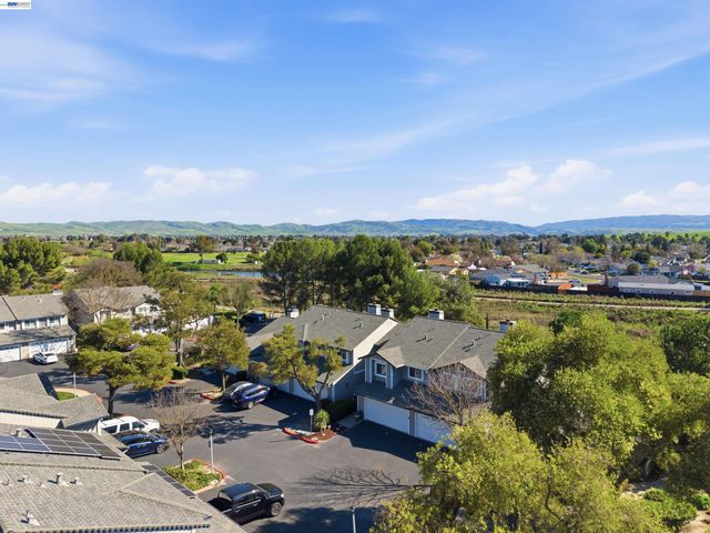 2013 Galloway Cmn, Livermore, CA 94551