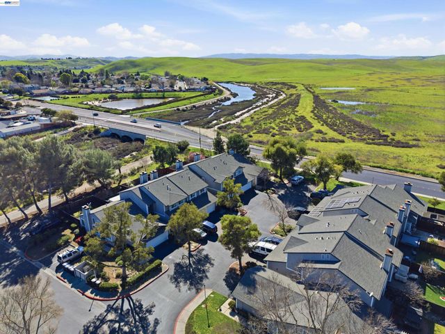 2013 Galloway Cmn, Livermore, CA 94551