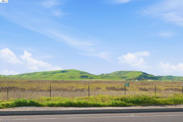 2013 Galloway Cmn, Livermore, CA 94551