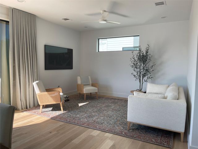 3406 E 17th ST 12, Austin, TX 78721