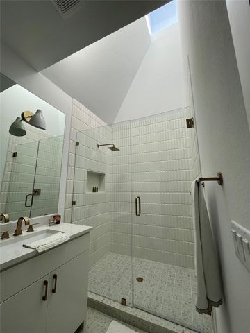 3406 E 17th ST 12, Austin, TX 78721